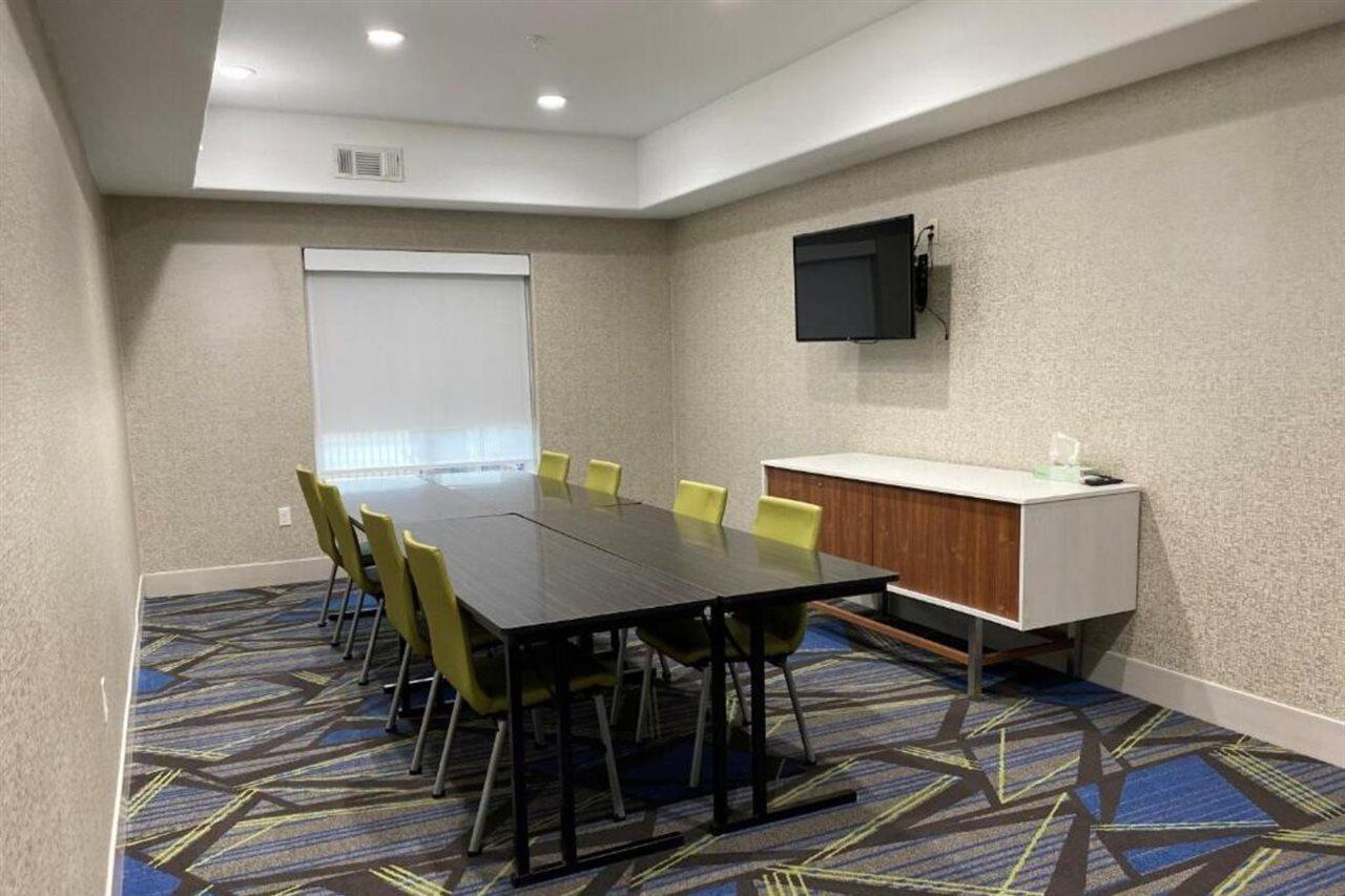 Holiday Inn Express And Suites Hotel - Pauls Valley, An Ihg Hotel Exteriör bild